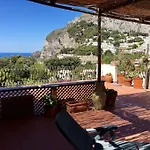 Spettacolare Tragara *